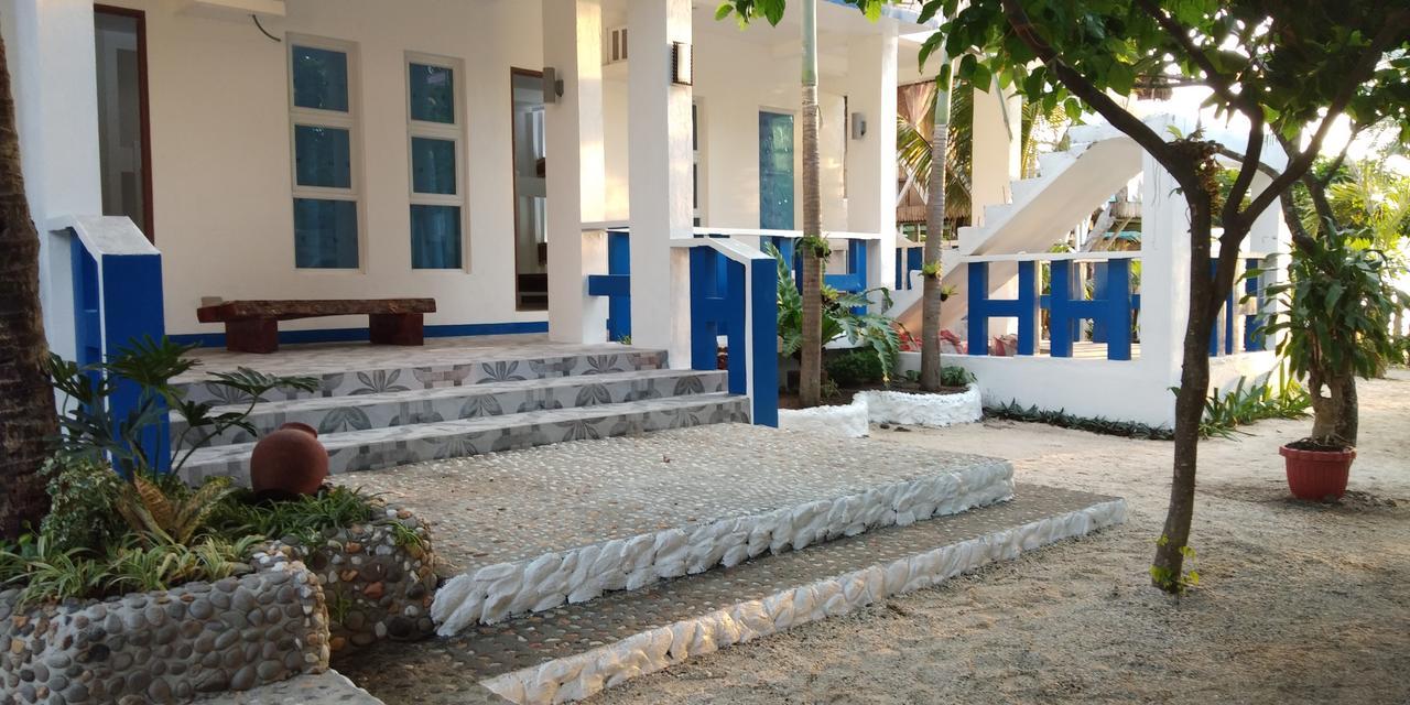 Sand Bar Beach Resort Насугбу Экстерьер фото
