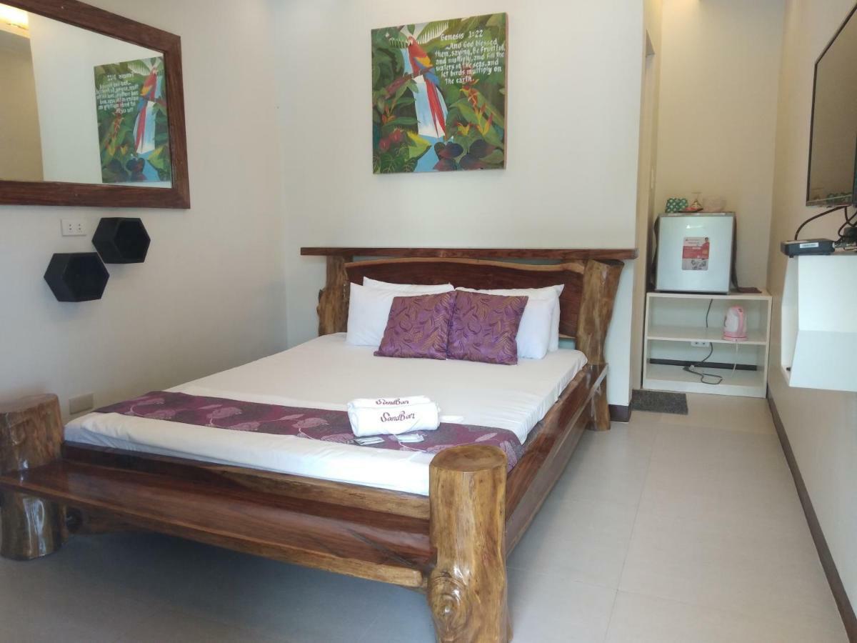Sand Bar Beach Resort Насугбу Экстерьер фото
